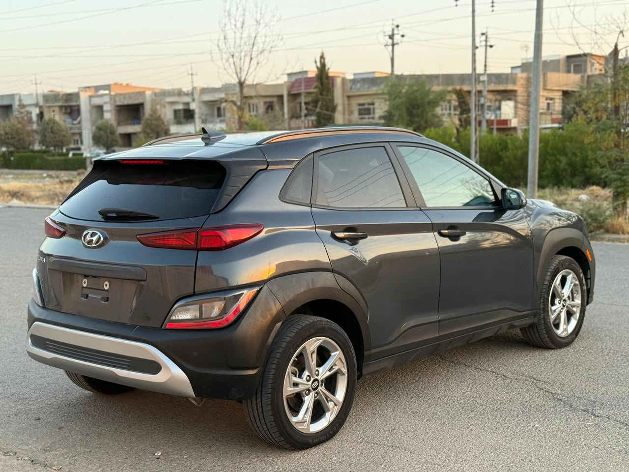 هيونداي كونا SEL 2023 صبغ جاملغ خلفي
محرك 2000 DOHC

 • إيرباك سليم ✅

 • صبغ جاملغ خلفي ✅

 • صندوق تبديل شركة نفس اللون ✅

‏ بيع أو مراوس مع سيارات رقم شمالي بسعر معقول 

                   

      المواصفات:

 • بصمة تشغيل + بصمة أبواب + بصمة صندوق

 • تشغيل عن بُعد

 • نظام دفع رباعي AWD

 • شاشة كبيرة + شاشة تحكم بالتبريد

 • كشنات هيتر

 • شحن لاسلكى

 • رادار أمامي

 • حساسات خلفية

 • نظام النقطة العمياء

 • أوتو بريك

 • أنماط قيادة (Sport – Normal – Smart)

 • كير أوتو + عادي

 • ويل كب قياس 17

 • محرك 2000cc DOHC

💰 السعر: 143

📍 الموقع: أربيل – قرب عنكاوة مول

📞 للتواصل واتساب: ‭0751 135 2870‬

***********

***********
