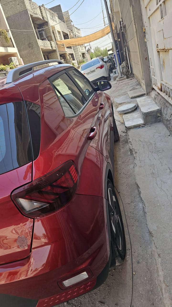 السلام عليكم 
2023 HYUNDAI VENUE
رقم بغداد مميز 
المواصفات …
بصمه ابواب
بصمة تشغيل + تشغيل عن بعد 
اشاير بالجاملغ
تحكم ستيرن جهتين
مثبت سرعه
تحديد مسار
قياده ذاتيه
شاشه كبيره اندرويد اوتو + كاربلي
منافذ شحن يو اس بي + تايب سي
اوامر صوتيه
تبريد شاشه
كشن حضن مخمل وجلد 
تدفئه كشنات
درايف مود ماوس
ثلاث وضعيات قيادة 
 عدادات شاشه دجتل
لدات لايت اماميه + خلفيه
كامره خلفيه دواره
تحذير تصادم
رادار امامي
رادار خلفي
رادار جانبي 
توقف ذاتي امامي + خلفي
نقطه عمياء بالمري
تراكشن مانع انزلاق
ويل كب حجم 17
شاشه اعطال
حساس تايرات
بريك 4 دسك
داخل  اسود 
فتحات التبريد والگير مطعم ابيض
عدسات ديناميكيه
كشف المنطقه المضلمه عند فتح اشاره
محرك 1600 دبل نوزل اقتصاديه كلش
( وباقي المواصفات بالشاشه )
بجم كبس 
بدون ايرباك 
السياره جديدة بمعنى الكلمة
حادثها فقط بك لايت خلفي عكس السايق 
السعر 135 وبيها مجال 

للاتصال ***********
