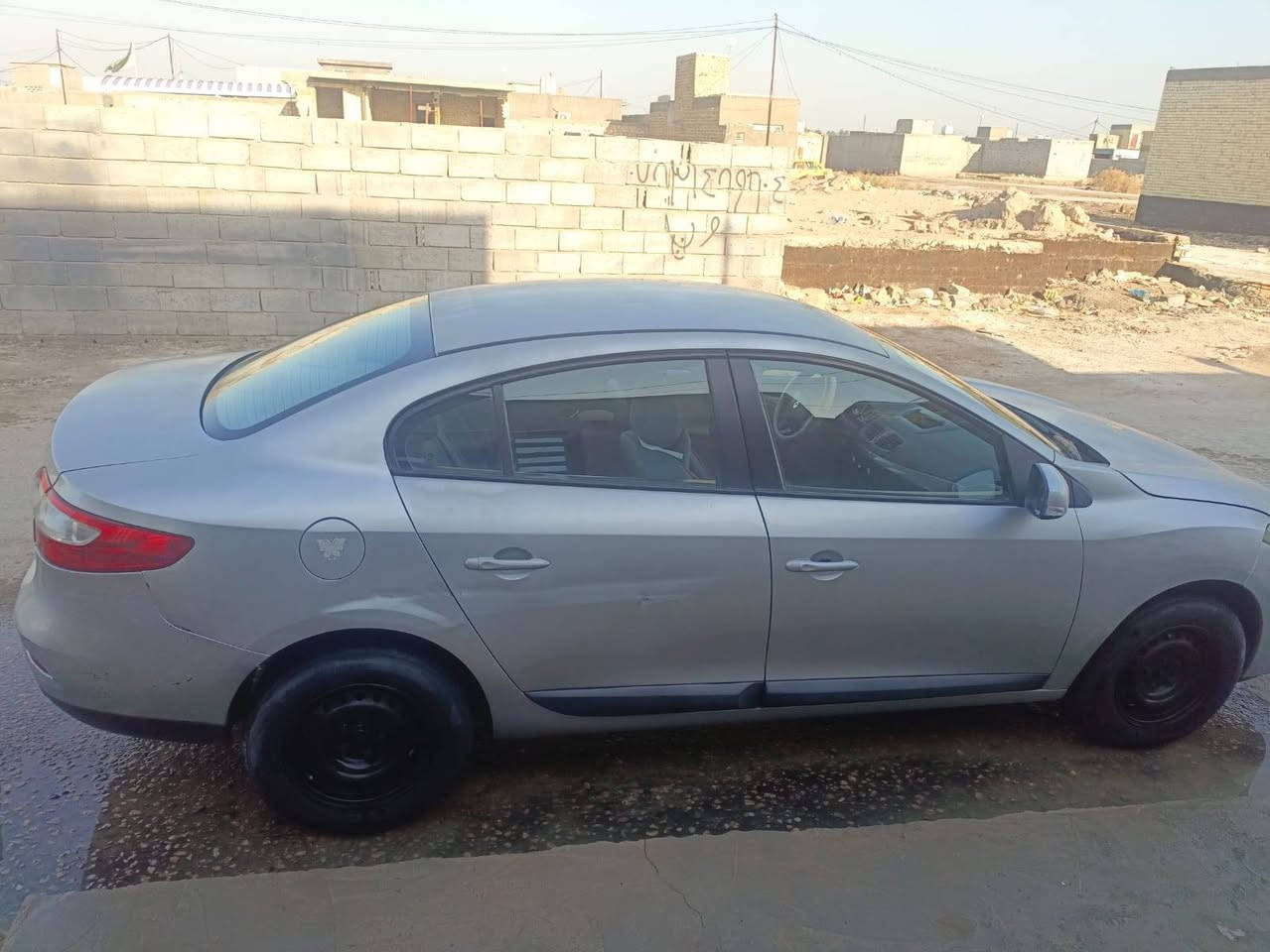 كفاله من الصبغ والتبديل والبارد كله ع وضع الشركه فقط بيها دحجات بسيطة طخات وبيها جراد
تبريد كله جديد بس صونده فالته وطار الغاز رقم قادسيه سنويه لل29 شرط التحويل مكانها نجف_ كوفه شارع المعمل 
سعرها 72 وبيها مجال جدا بسيط
‏‪***********‬‏
مكلف بنشر لتفاصيل اتصل
