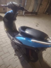 دراجة كهربائية • نضيفه • مكانه حيانيه