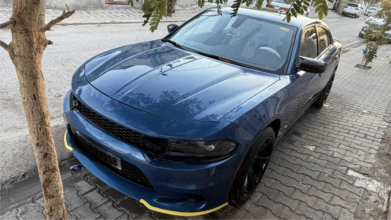 جارجر SXT بلص
الموديل 22
لون مميز
الضرر بنيد صبغ زائد دعاميه اماميه صور الحادث موجودات
الايرباك سليم
المواصفات فتحه كشنات جلد تبريد تدفئه 
ذاكره خزن للكشن
ستيرن تدفئه
محرك 3600
حساسات خلفيه
كامره دوار
لون مميز 
السياره نضيفه بشكل
رقم بغداد باسمي
ماشيه 85 الف كيلو
السعر 265 $
***********
