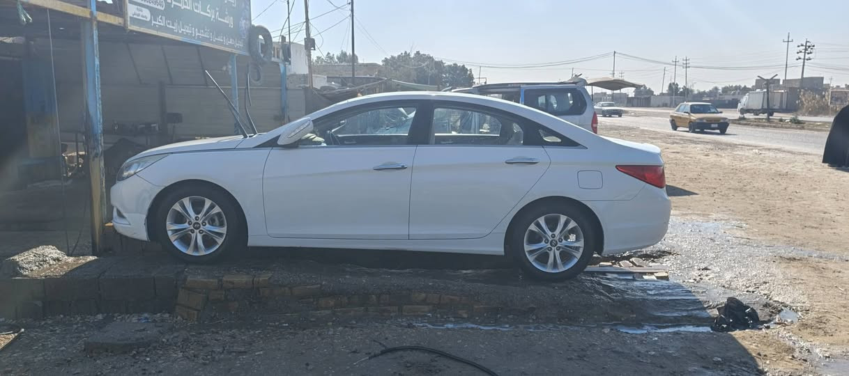 للبيع 2012 مكفوله مكينه 2400 حداديه تخم تاير جديد كرتون كله شغال مابيها اي نقص
***********
