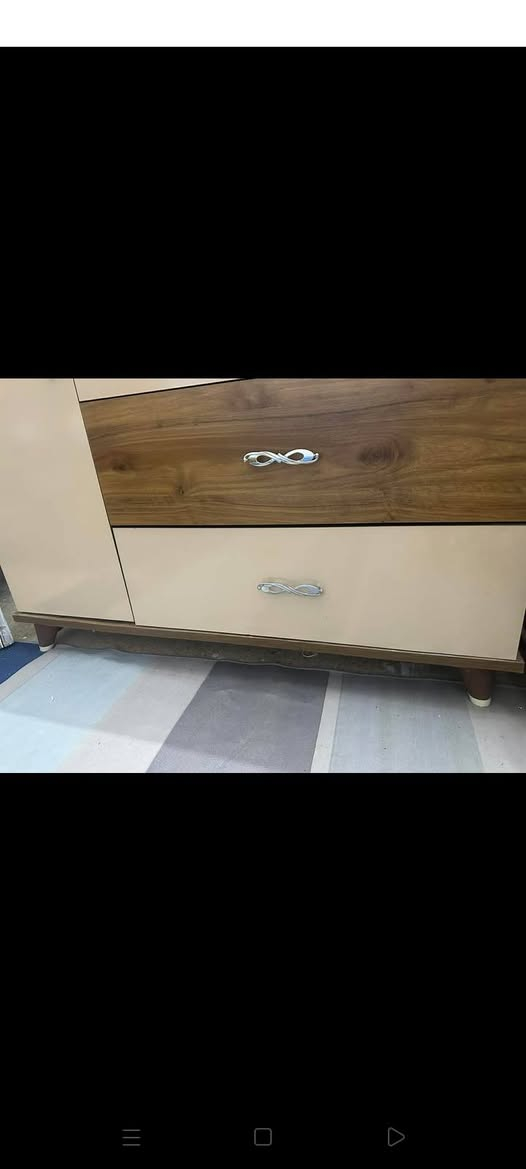 عندي غرفة متكونة من ٤ قطع طالبة عليها ب٢٥٠ الف حي عدن شارع التنانير قرب اسواق الصالحين


**إذا كنت صاحب هذا الإعلان وتريد حذفه لأي سبب، رجاءا أرسل رسالة إلى الدعم الفني**