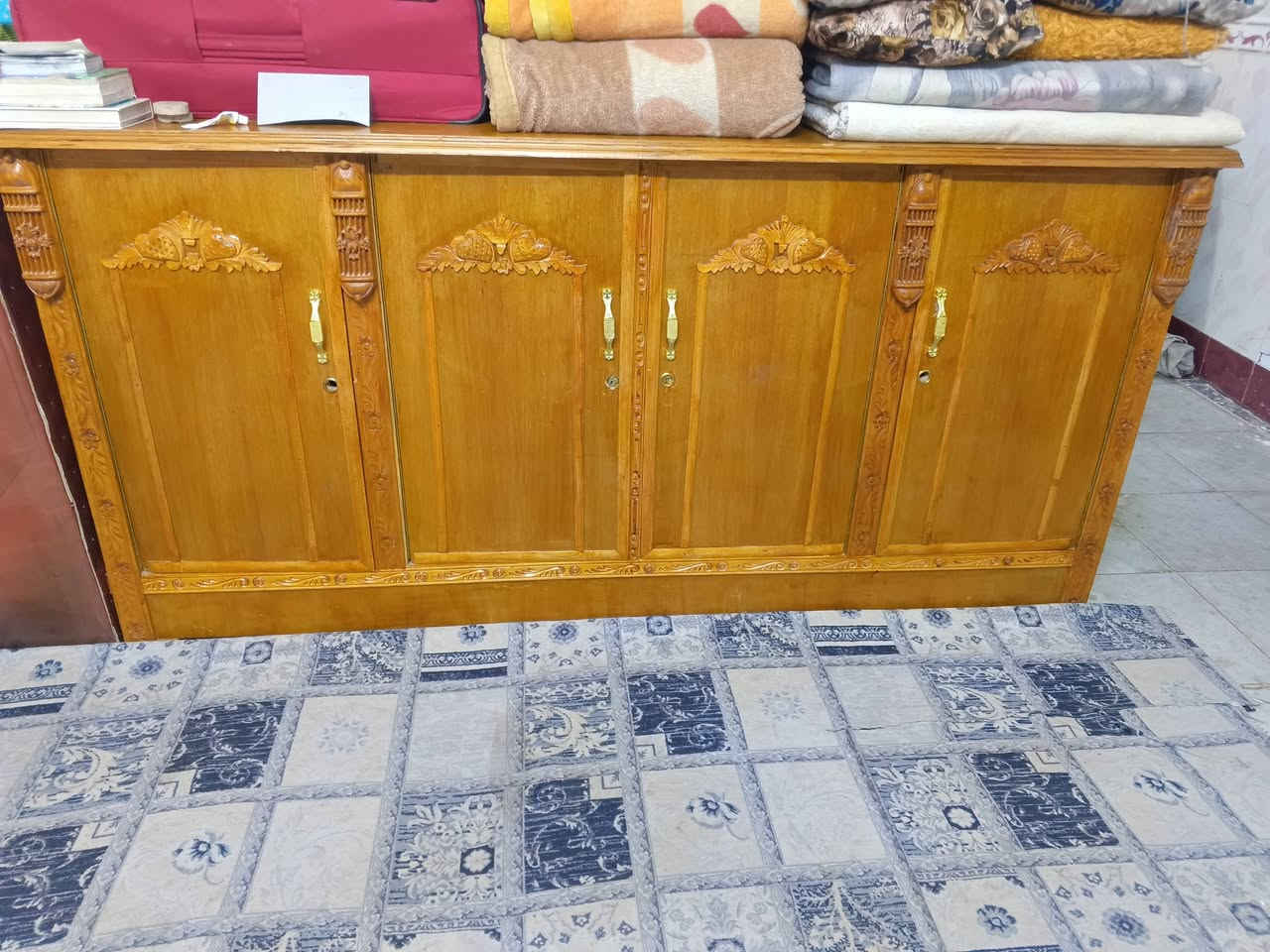 بوفيه تسكام طول مترين ونصف سعرها 225 مجمدة اخت الجديده مستخدم قليل سعر 240 كربلاء حي البلديه ***********
