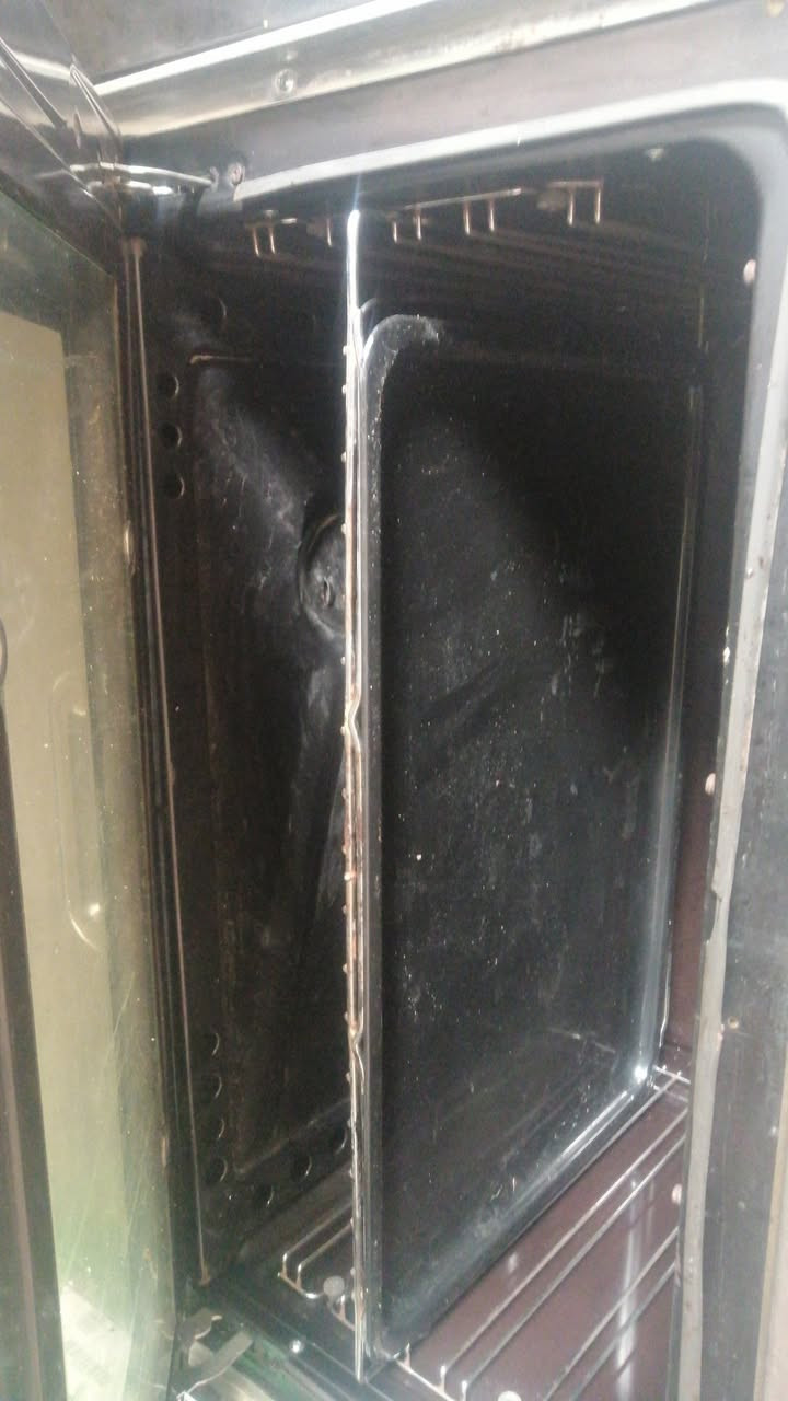 السلام عليكم طباخ كريازي كلش نظيف سعر 250 وبي مجال شيء بسيط
***********
***********
