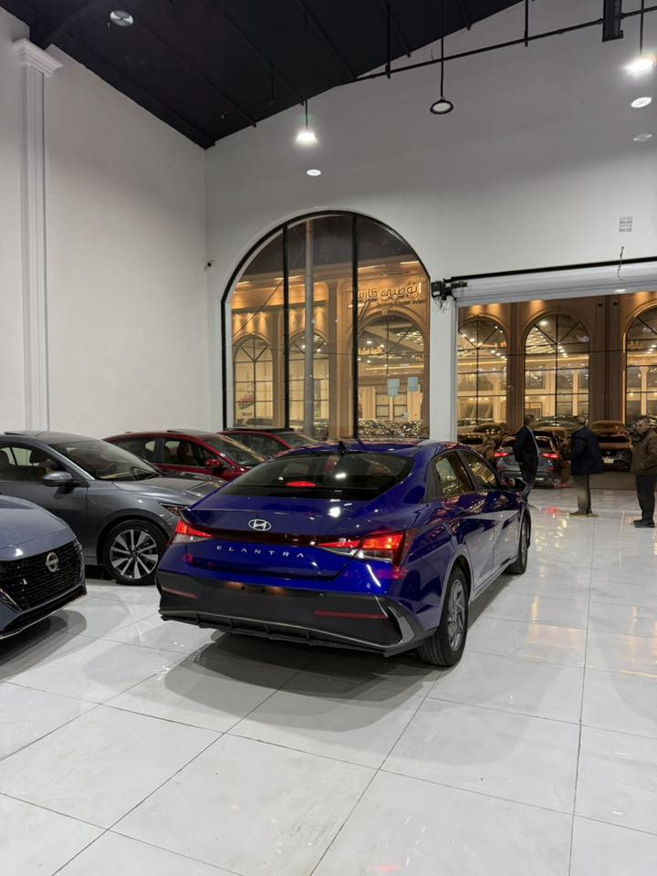 السلام عليكم 
رجاء اقرأ تفاصيل قبل اتصال 
للبيع هونداي النترا ازرق 2024 SEL
محرك 20
ماشي 20 الف ميل 
صبغ بولند و جاملغ بدون دواخل شرط 
و بيها رصعه صغيره بل لغد 
ارباك بس ستيرن طاك 
سياره تعديل و كلير أمريكي شرط
سيارة بدون شخوط و رصعات و بقصات شرط 
سيارة بدون رقم ترقيم شمالي فقط 
تكلفة رقم 12 ورقه 
ملاحظة صوار حادث موجودة في المنشور 

السعر قفل قفل 132 ورقة بدون مجال رجاء
اي استفسار عن سيارة خاص مفتوح 
اخوكم ديار ابو عمر 
*********** واتساب 
***********
عنوان اربيل
