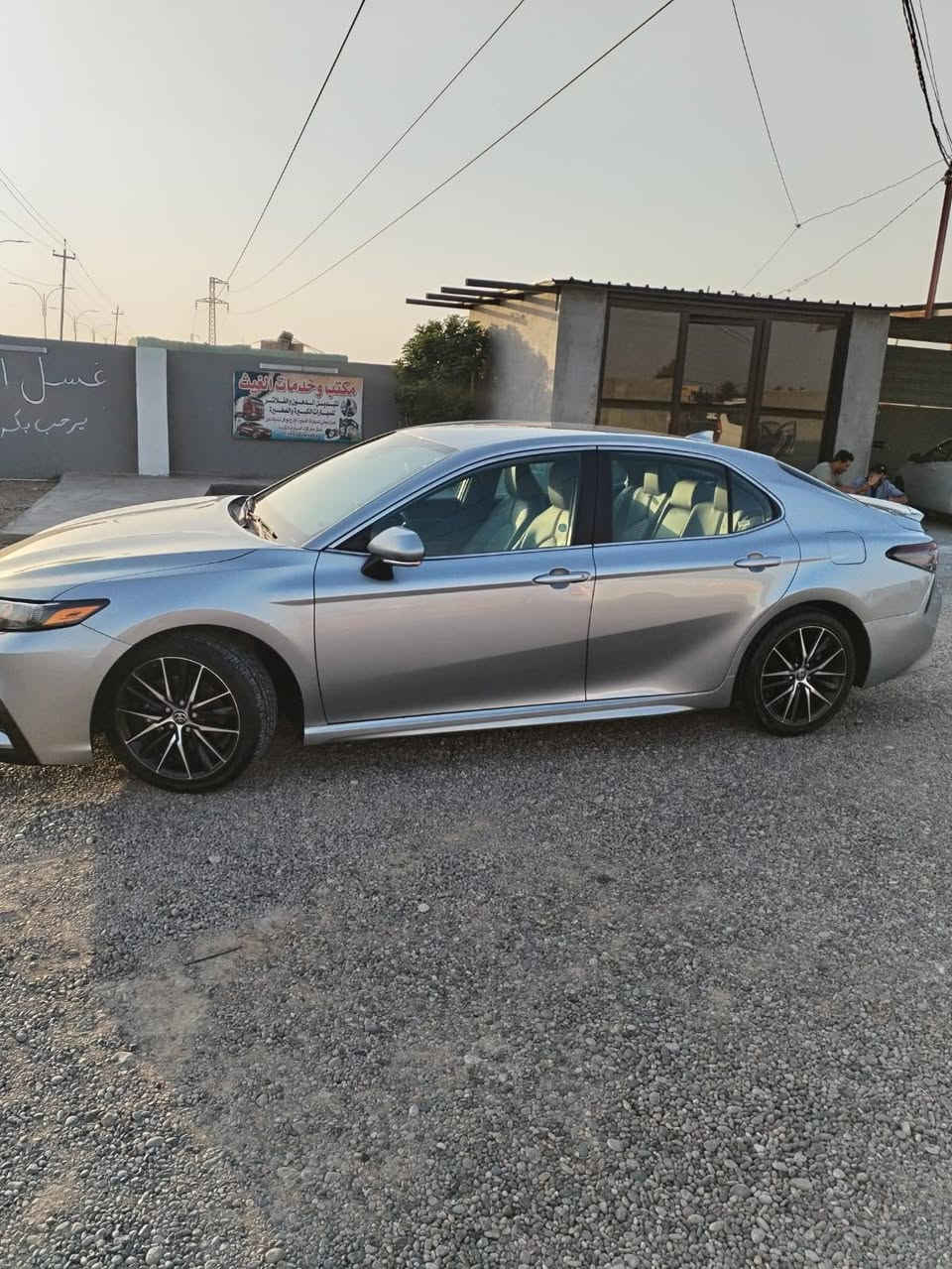 السلام عليكم كامري ٢٣ /SE أربيل بسمي ماشيه ٤٤ميل بسمي أربيل ضرر جاني خفيف باب مصبوغ باب مبدل بلادي  أرباك برده فقط بچم كبس داخل لونين رقم الهاتف واتساب *********** و *********** السعر ٢١٥ وبيه مجال
