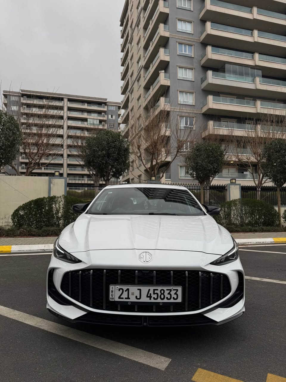 Mg gt2025 سە یارەکە ١٦ هەزار ڕۆشتووە کامل سەیارەکە جاهیزە بە ناوی خۆمانە سەیارەکە فول فول مواسەفاتە بەس تۆربۆ نییە بۆیاخ تەنێکی فوول ئەکتیفە سەیارەکە هیچ هیچی نیە یەک شوختی زۆر بچوکی هەیە لەسەر دەعامی سەیارەکە کامل جوانکاری بە سەرو ٣٠٠ دۆلار جوانکاری بۆ کراوەدەرەوەی نیکلەکانی کامل کراوە بە ڕەش و. ناوەوەشی کامل کراوە بە کاربۆن فایبەر. سەیارەکە زۆر جوان و پاکە سعری ١٢٠ قفل قفلی  لە سلێمانیم بۆ زانیاری زیاتر  
0770 157 0102 السليمانية, العراق
