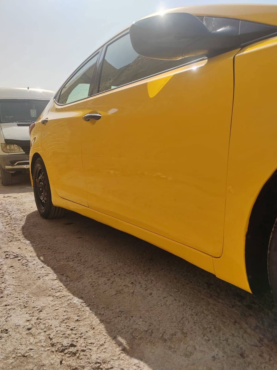 السلام عليكم النترا مديل 2015 كير مكينه مكفولات حادثه موجود بلمنشور سعر 118 وبيه مجال مكان كربلاء مامتواجد علفيس الستفسار اتصل على الرقم ***********
