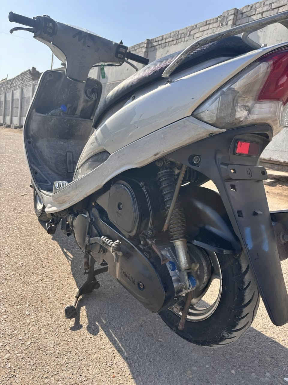 سلام عليكم ماكس منغولي لون فيلي الدراجه جديده مثل مموضح بل صوره الدراجه شلعه ومعدل الدراجه بلادي ممفتوحه جيب وياك الف فيتر دراجه مناقصه اي شي شغل وطلع  مكان بغداد سعر  600بيها مجال للشراي راسلني خاص


**إذا كنت صاحب هذا الإعلان وتريد حذفه لأي سبب، رجاءا أرسل رسالة إلى الدعم الفني**