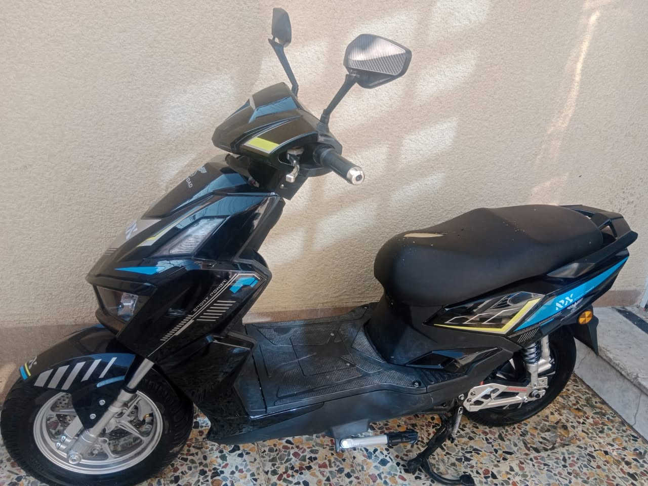دراجه شحن جديده مستعمله شي بصيط سعر 750 الف مكانه شعب ***********
