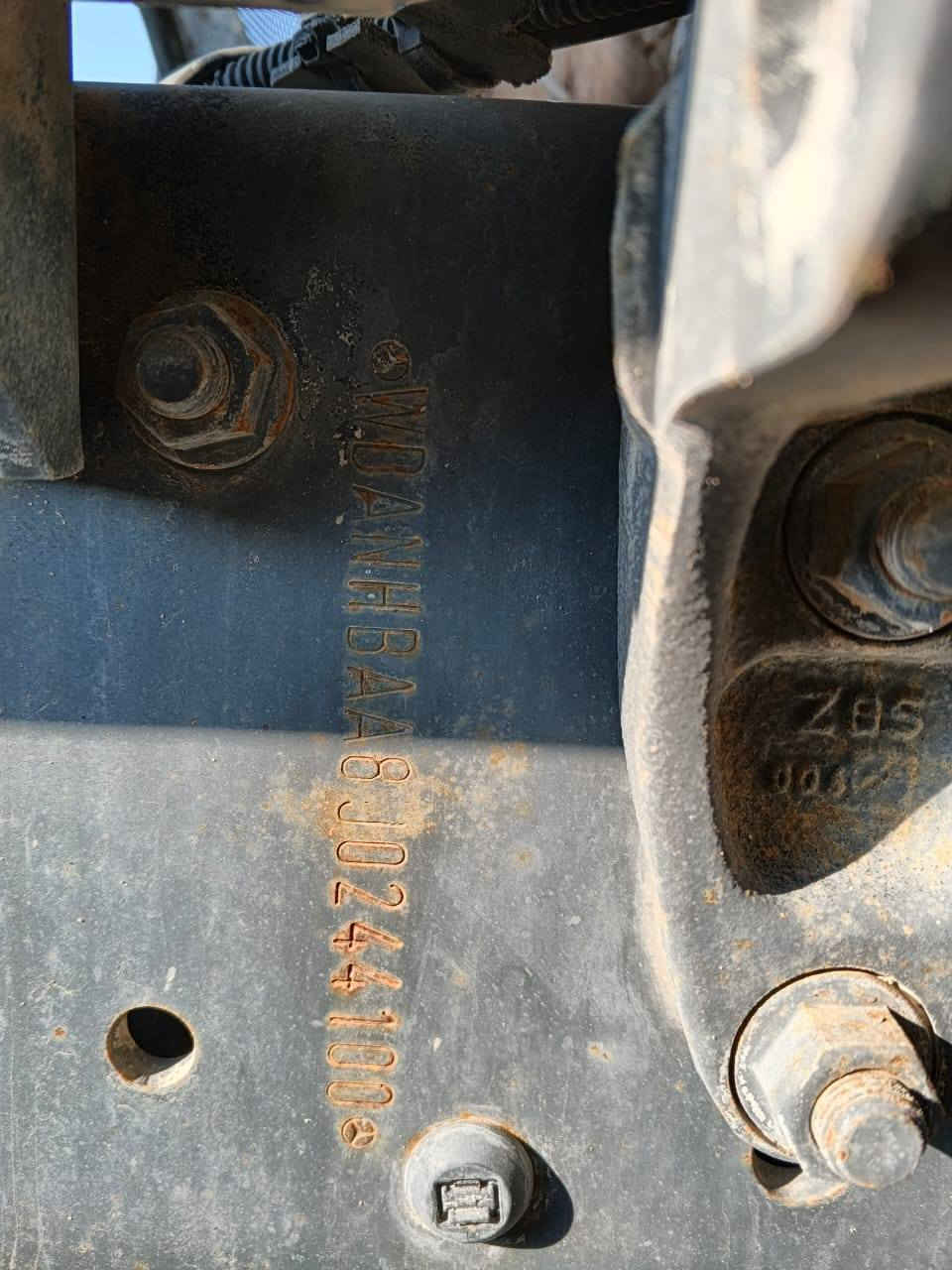 سلام عليكم 
يوجد لدينا 
بم موديل 2001
بوتس ماستر 
بم ألماني 
وارد ياباني
رقم بصرة يتسجل موديله 36متر 
دبل مضخه 
شوط طويل 
كير كهربائي 
سيارة جهاز مكفول كفاله عامه 
مع خباطه 
موديل 2018
أصل رقم بصرة
معلاية يتسجل بموديله اذا واحد يشتري بس بي صبغ شاصي اتصال على أرقام التالية ***********
***********
***********
