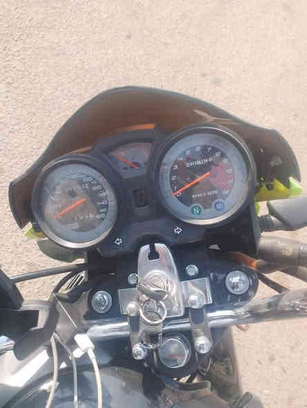 السلام عليكم ، مكلفه بنشر
دراجه شاينك للبيع
مواصفات/ مكينه 150ss مكينه جديده ما مفتوحه سبانه ما محطوطه عليها دراجه كلها بلاديه وياها صندوك مال دلفري وغراضها كلها كامله سعر مليون وربع وبيها مجال مستعجل على بيعتها للاستفسار واتساب  ***********
