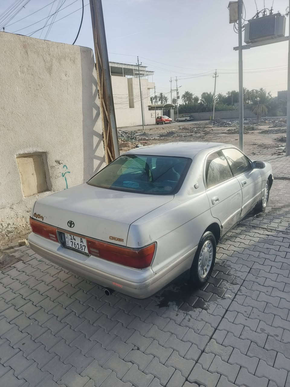 ياالله بطه كراون للبيع مكفوله من العيب الشرعي ومكفوله من الكصه والضربه والنقل الجثه  السيارة  بسمي وتحويل ثاني يوم  بيه بس بابين مضروبات وعلى وضعيتهم مامصلحهم السيارة رقم انكليزي الجديد والسنويه لسنة 29 الكير والمحرك مكفولات والسعر 58 ورقه الاتصال بالهاتف ***********
