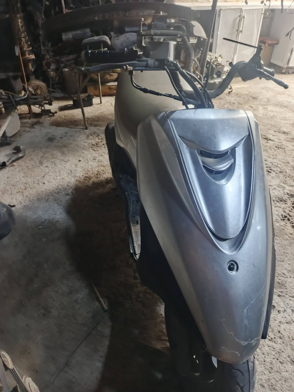 سلام عليكم شباب بريز درجه بيه لاستيك ولف دراجه حلوه مكيته شلعه معدل نقص لحيه مكسورة ول مازده وعداد صوته ناعم مكاني شهداء البياع سعره ٣٥٠بيه مجال ***********
