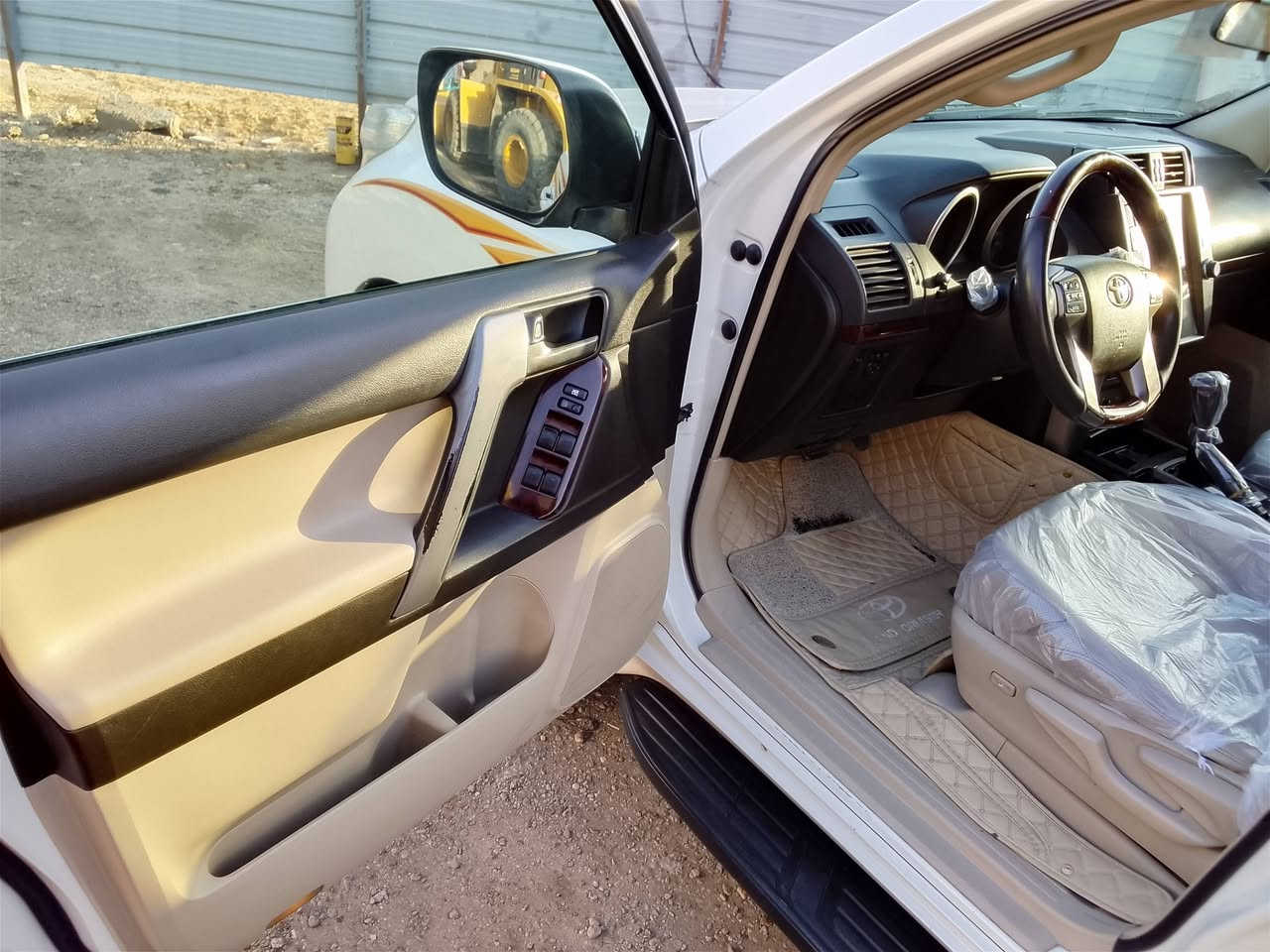 سلام عليكم البيع برادو ٢٠١٠ خليجيه فول موصفات كشنات جلد فتحه بصمه كامره خلفيه أماميه سبير تعليك دبل تانكي ثلاجه مكينه سته سلندر شاير بل مري سياره مكفواله........***********
مكان بغداد......... رقم اربيل تحويل ثانيوم هزه وفحص جداد
