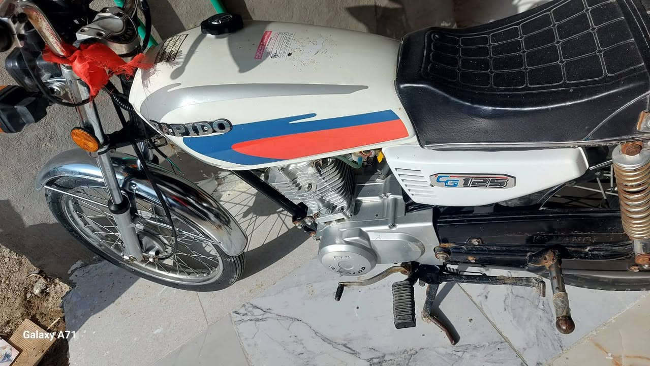 دراجه للبيع نامه شلامجه مكينه رابيدوو مديل 17 اواق اوصلي. مبدل بستم لاتنقيص ولاتبخير  تعمير جديد مكان سوق شيوخ 800 وبيه مجال قليل للشراي ***********
