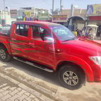 هايلوكس • ٢٠١١ • فور ويل اوتماتيك