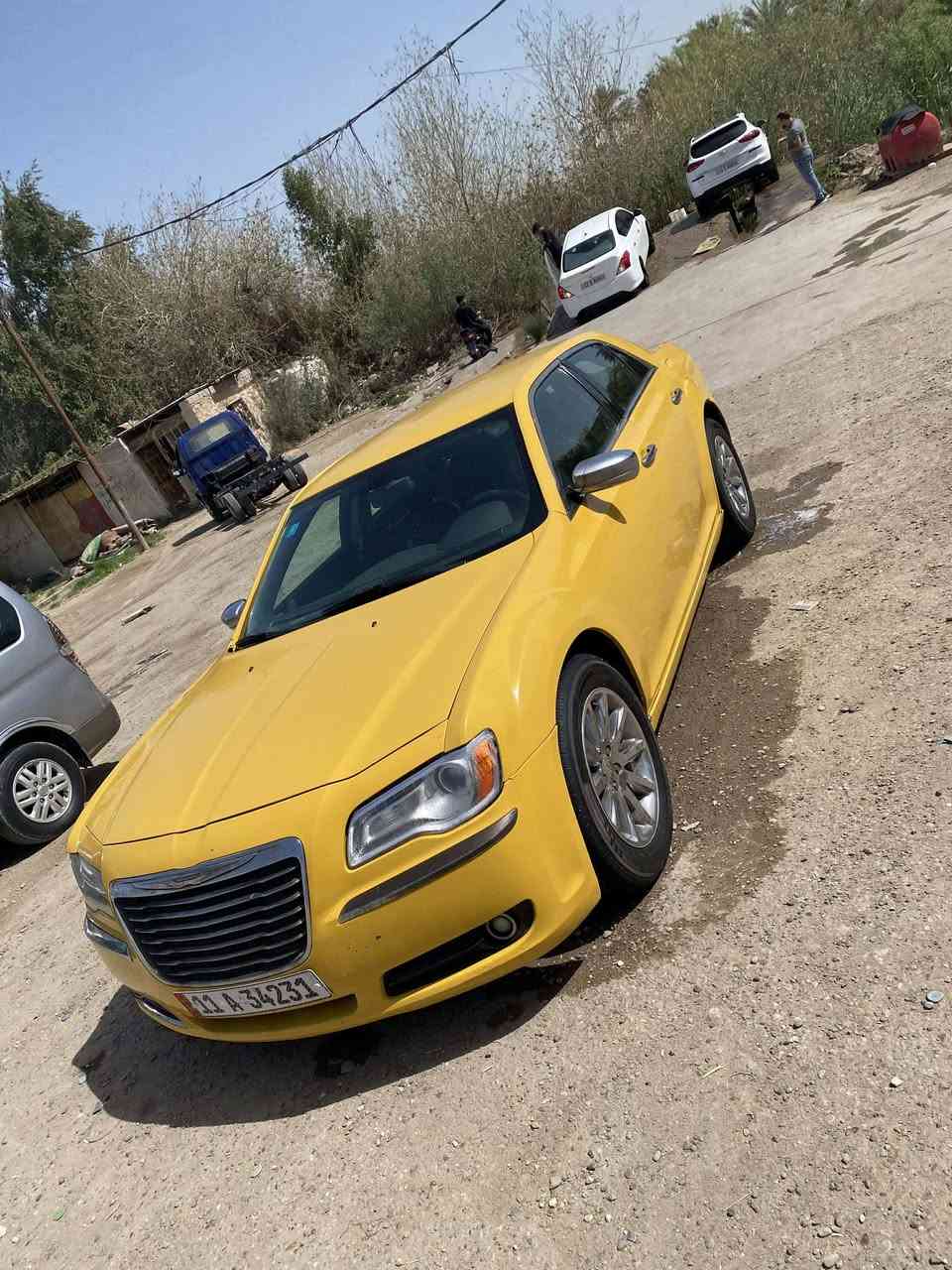 السلام عليكم 
أوباما 12 تكسي خطه نجف عماره سياره جاهزه رقم بغداد انكليزي بسمي مكينه وكير وكسن وحداديه وتبريد ثلج كله جاهز مكان نجف خاص مغلق 
***********
