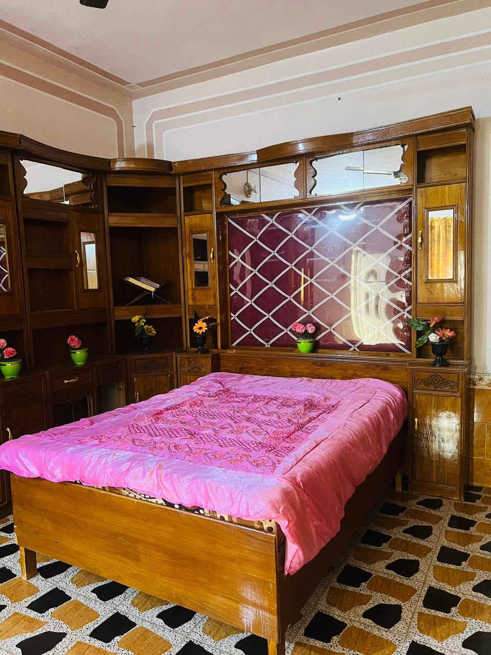 غرفه نوم عراقيه حطاطه صاج السعر 975بي مجال العنوان الرمانه البعبيد الاتصال ***********
