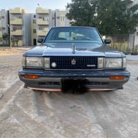 سيدان للبيع محرك وكير خير من الله حداديه جديده رقم جديد باسمي مداور ثا...