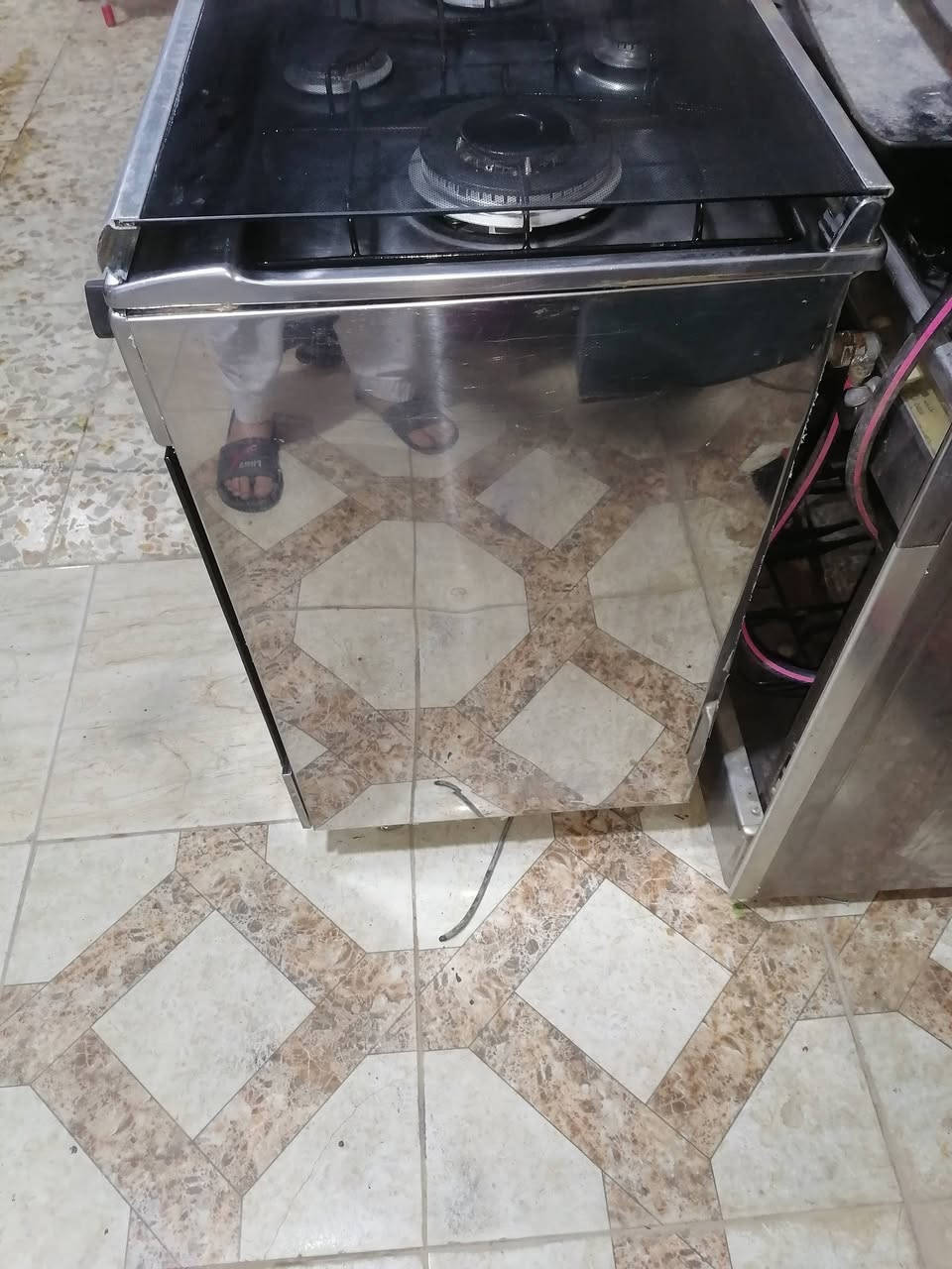 طباخ نوعيته إيطالي ٤مشاعل فرن دكمتين نضيف كلش اوشغال على فحص للبيع


**إذا كنت صاحب هذا الإعلان وتريد حذفه لأي سبب، رجاءا أرسل رسالة إلى الدعم الفني**