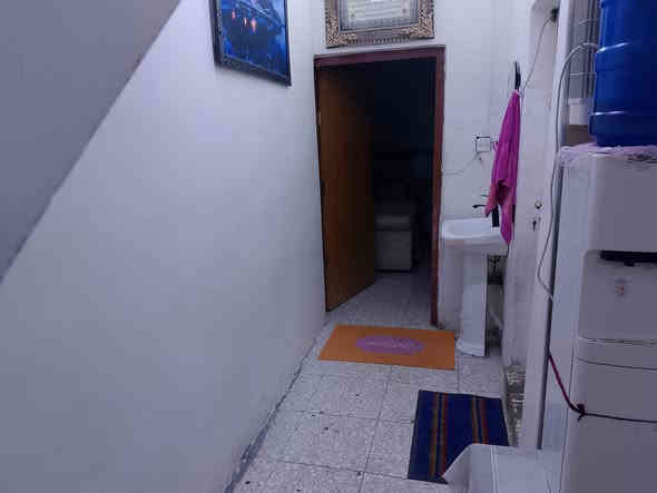 السلام عليكم مشتمل للبيع المساحة 50 متر 5*10 حي الجهاد قرب مدرسة البيداء السعر 110 وبي مجال علما اني صاحب الدار للاتصال *********** وتساب متوفر
