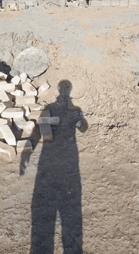 للبيع ارض زراعي ٢٠٠م منطقه الخميسات ماي وكهربا متوفره ارض محدوله+سبيس بتلو كامل طابوق +صبه١٠ و مدفون ومزفت +غرفتين هياكل لتواصل عله رقم***********
