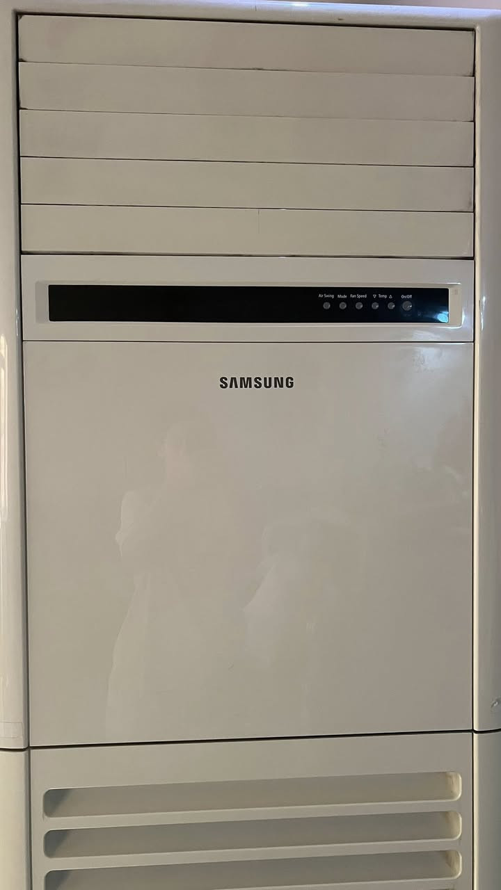 سبلت ٣ و نص طن سامسونغ مستعمل للبيع للاستفسار 

+964 780 010 8085
