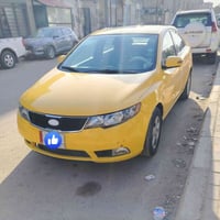 كيا فورتي2010 مكينه 2000 السياره بيه فتح  حلوه وخير من الله كير مكينه ...