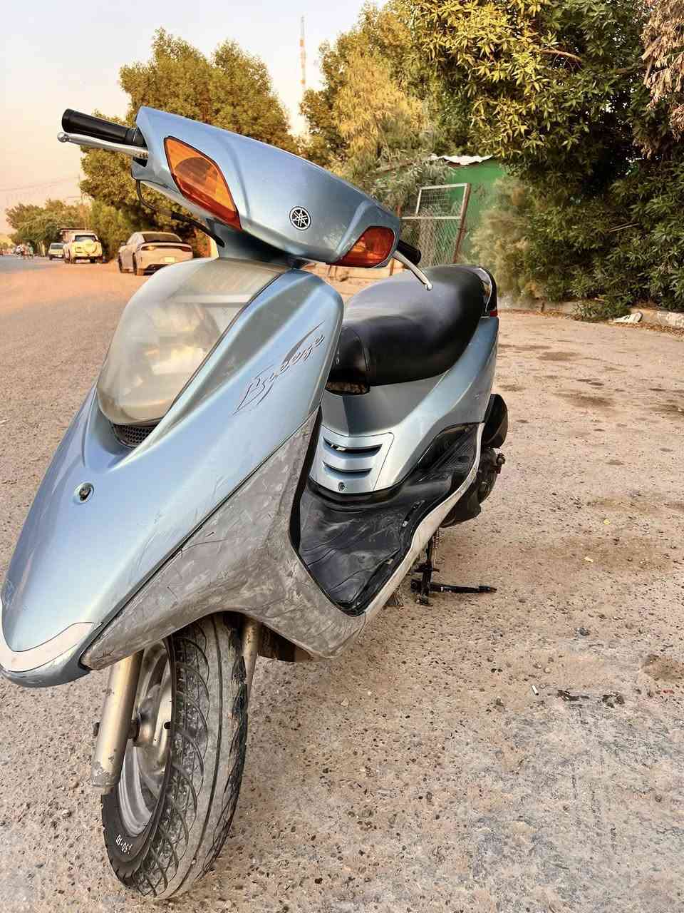 السلام عليكم درجه بريز نضيفه 
 درجه خير من الله   شلعه ومعدال شغاله سلف وهندر مكينه خرسه ناعمه  كهربائيات كله شغال شاير يمنه يسره عداد كيلو متر شغال الايت عالي ناصي كله شغال بريك امامي خلفي       
مكاني بغداد  
السعر 650
رقمي***********
