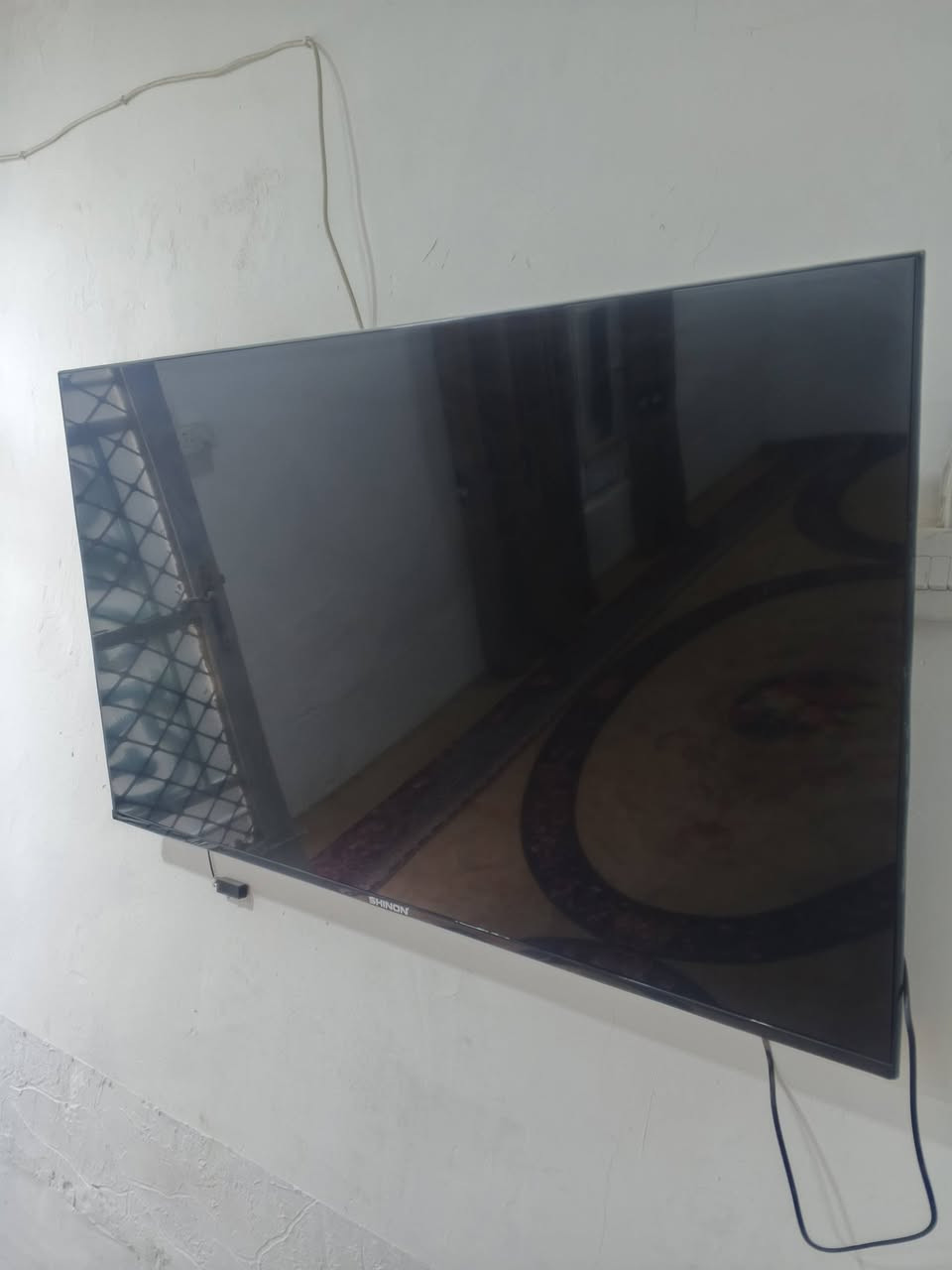 سلام عليكم شاشه حجم 55جبيره مستعمله استعمالها شهرين فقط جديده ونضيفه بشكل سعرها 400ومجالها قليل اليحب يشتري يتصل علرقم عنواني كربلاء أمن الداخلي ‏‪***********‬‏
