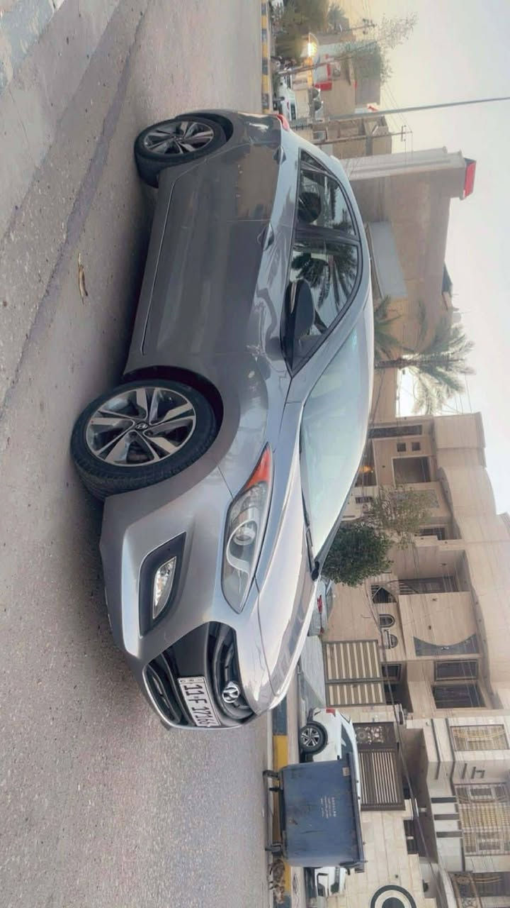 سلام عليكم
النترا GT مكينه 2000 بدون دونز GDI
بيه 4 قطع جاملغ وبنيد مال امريكا وملاون باب وجاملغ سونار موجود  مكان السياره  كربلاء 
***********
