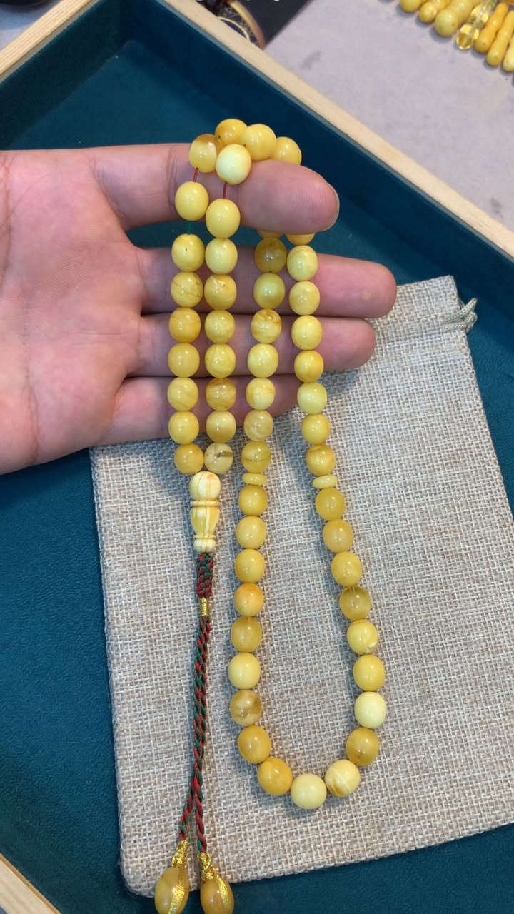 السلام عليكم 
مسبحة من الكهرب البولندي الحر الطبيعي المكفول 100%گصة تفاحية الوزن 33 غرام عدد الحبات 59 حبة قياس الحبة 9.5 ** 10.5 ملم توصيل متوفر بغداد وكافة المحافظات السعر  خاص رجاءاً ❤️


**إذا كنت صاحب هذا الإعلان وتريد حذفه لأي سبب، رجاءا أرسل رسالة إلى الدعم الفني**