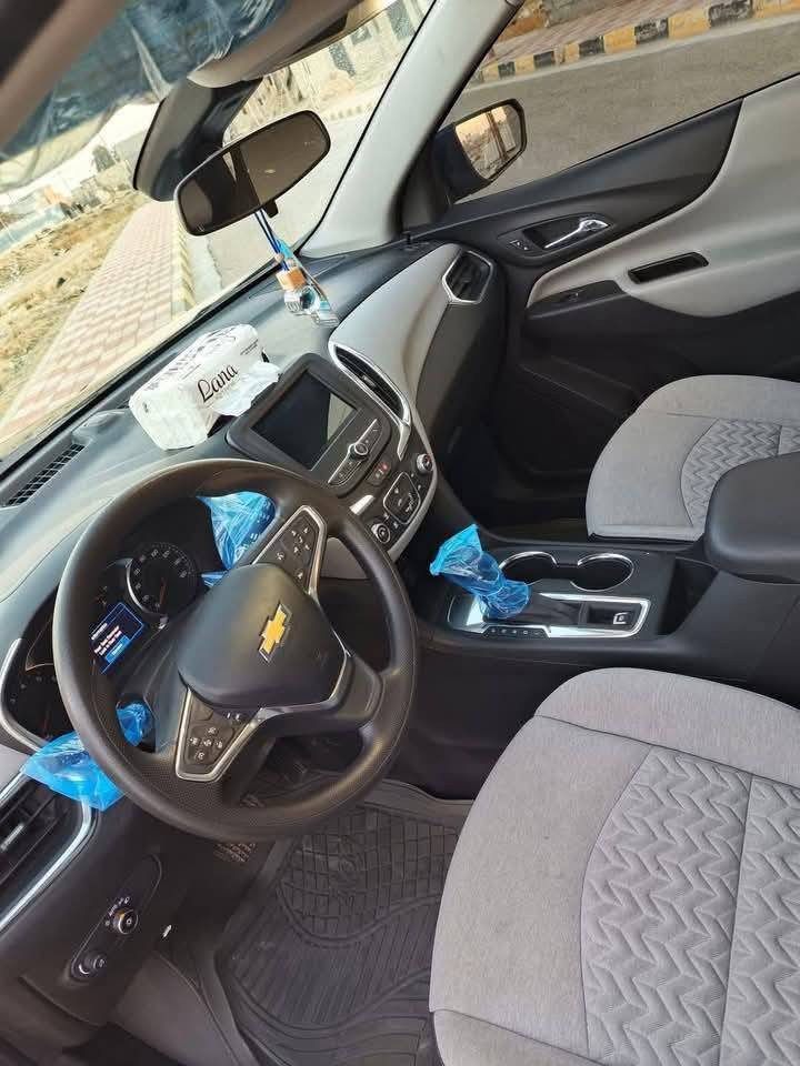 Chevrolet Equinox 2022
شوفرليت ايكونكس 2022
مواصفات 
ماشية 34 حقيقي 
بصمه تشغيل بصمه ابواب  .... رادار جوانب امامي ......داته شو.....هندبريك كهرباء ..........كوشن كهرباء .... كوشن تدفئه .....ليد نهاري.....تبريد قطعتين.....تحكم ستيرن جهتين ....واتو ستوب
حادث تبديل باب الصدر فقط حادث بسيط 
تحويل مباشر رقم سليمانية 
عنوان الانبار هيت ناحية المحمدي 

سعر 178مجال للشراي
***********واتساب 
***********
