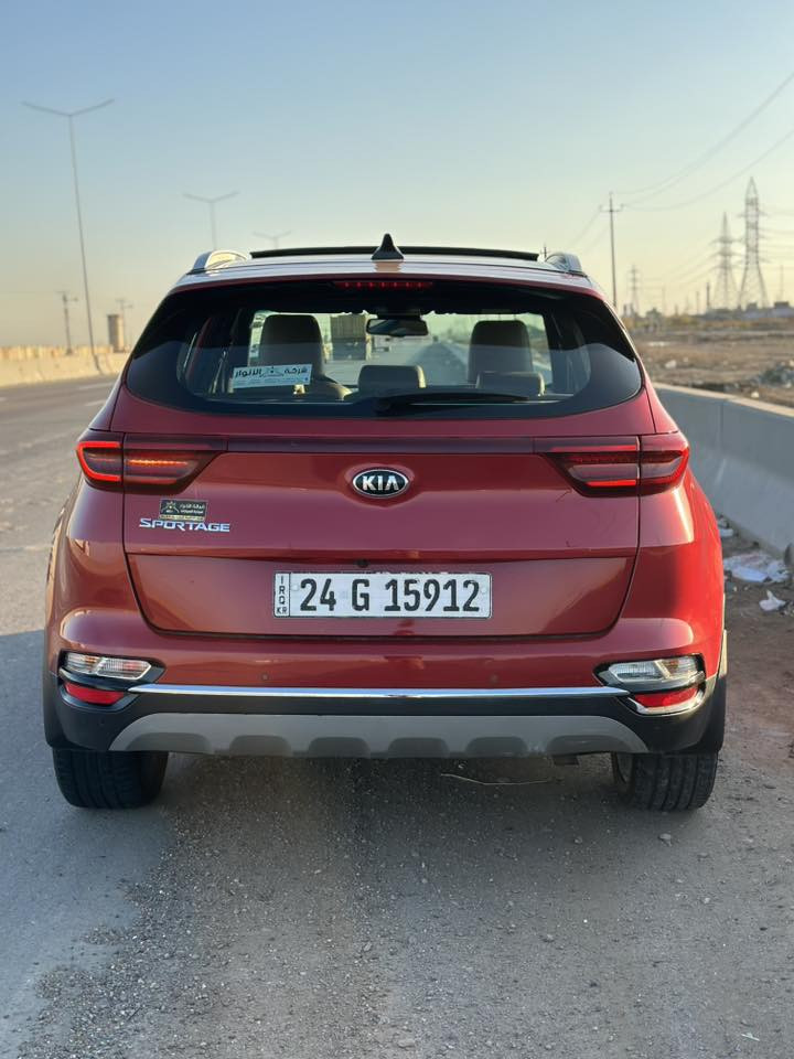 السلام عليك سبورتج خليجيه موديل 2021 محرك 2000 دوش السياره فول مواصفات بصمه بنوراما كشنات جلد بيجي  جنطه كهرباء كشنات كهرباء مري شفط تحكمان جهتين قطعتين تبريد مكفوله كلها ما عده بارد قليل بقبق الصندوك ماشيه 97 الف مكاني بغداد الشعله 
السعر 21 
الرقم ***********
