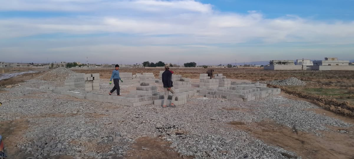 🕌  بناء مسجد – قرية الزاكه 🕌
تخيّل أجر صلاة…

وتخيّل أجر سجدة…

وتخيّل أجر قرآن يُتلى إلى يوم القيامة 🤍

قال رسول الله ﷺ:

"من بنى لله مسجدًا بنى الله له بيتًا في الجنة"

إخوتي وأخواتي أهل الخير 🌿

يوجد مسجد في قرية الزاكه قيد الإنشاء، وهو بحاجة  إلى:

🔹 ٤٠٠٠ بلوكة🏗
🔹 حديد 🏗

وذلك لغرض تثبيت أساس المسجد وإكمال باقي الاحتياجات اللازمة للبناء.

هذا المسجد سيخدم عددًا كبيرًا من المصلّين وأهالي البيوت المجاورة، وسيكون منارة عبادة وخير لأهل المنطقة، وكل مساهمة—القليل—تصنع فرقًا عظيمًا عند الله 🤍

💳 طرق التبرع:

💳ماستر كارد:8567203560

زين كاش:***********

📞 للاستفسار والتواصل:

رقم الهاتف: ***********

ساهم معنا، وكن سببًا في بناء بيت من بيوت الله،

الدال على الخير كفاعله 🌸
