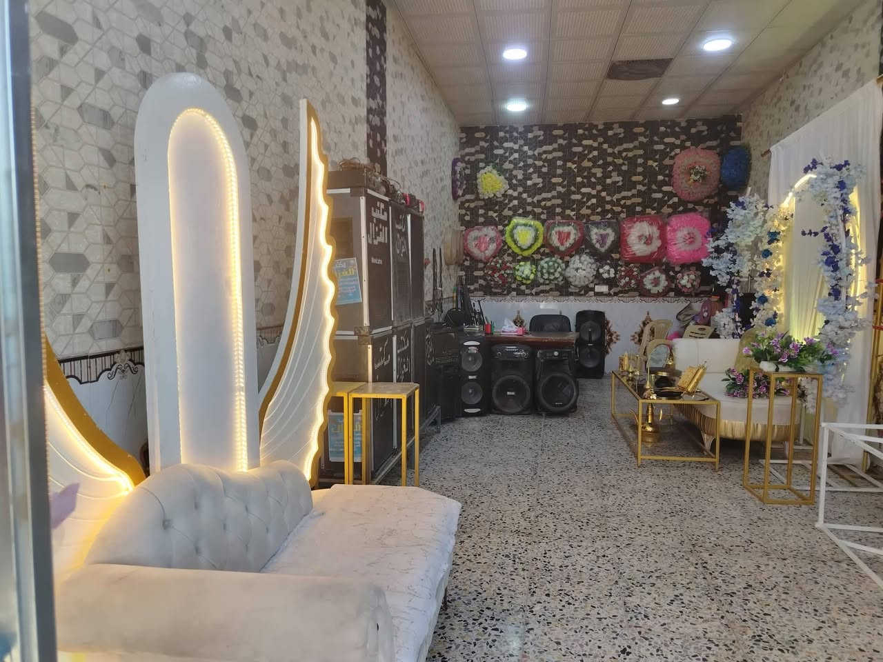 #إعلان
#يعلن_مكتب_وتسجيلات_الغزال_للصوتيات المحل الجديد   عن. تأجير معدات الصوت وتصميم وزورقة سيارات الأعراس... السيارات الحديثة وبكل انواعها يوجد فرقه موسيقه و تأجير كوشات الأعراس بأسعار مناسة الفلوجة الجولان قرب جامع ابو ايوب الانصاري عماره الكبيسي  للأستفسار الأتصال على الأرقام التالية
***********. /*********** بأدارة احمد الحيالي
