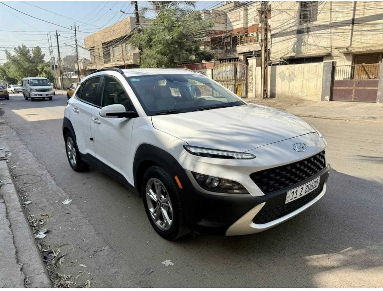 هونداي - كوونا
موديل 2023
رقم بغداد حره وارد امريكي
مواصفات فوول عدا الفتحة 
بصمة رادارات وتوقف ذاتي 
محرك 2000 دوش
ماشية 25 الف ميل
حادث جاملغ امامي وباب سائق يعني قطعتين وايرباك استيرن فقط
السعر 143 وبي مجال للشراي الجاد
سونار وصور حادث متوفره
للتواصل ***********
مكان السياره بغداد سبع ابكار
