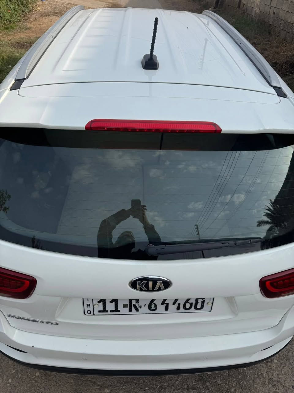 السلام عليكم
اخوان اقرو الوصف كلش زين قبل لاتخابر

سورنتو 2018 خليجي شكل 20
فول مواصفات عدا البانوراما

الضرر قطعه بالصندوك وحك شبر يم قبق البانزين

العداد 210

السعر 227 وبيهه مجال للشراي

الرقم بغداد ومكان السياره بغداد

*********** وتساب أيضآ موجود
