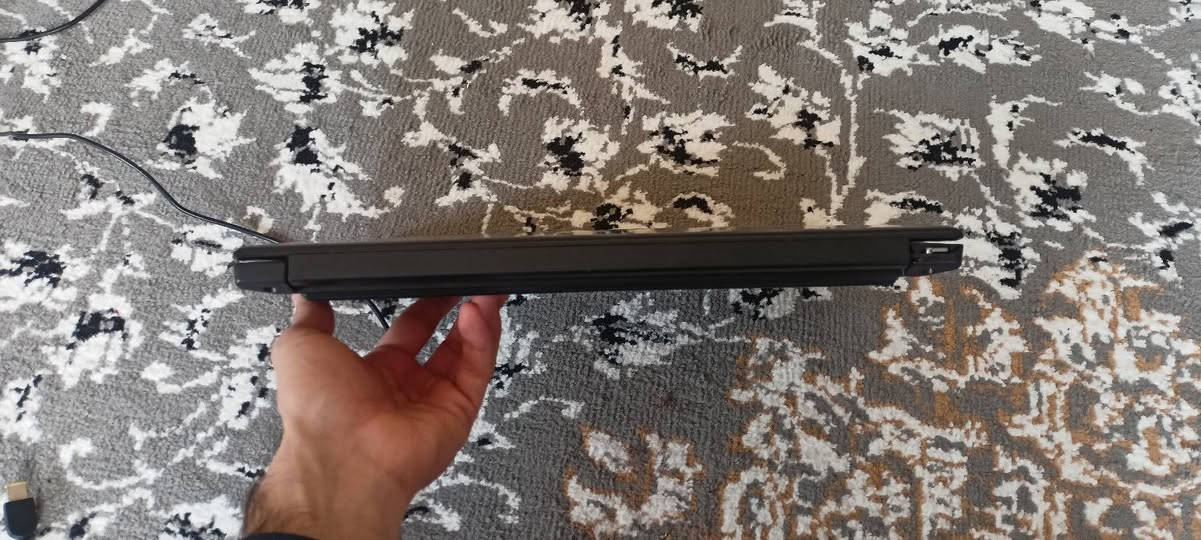 لينوفو للبيع 
كور 5 جيل السادس
هارد 256 ssd
رام 8 كيكا ddr4
شاشه 14.1
بطاريه ممتازه
ملحقات شاحنه + ماوس
السعر 175


**إذا كنت صاحب هذا الإعلان وتريد حذفه لأي سبب، رجاءا أرسل رسالة إلى الدعم الفني**