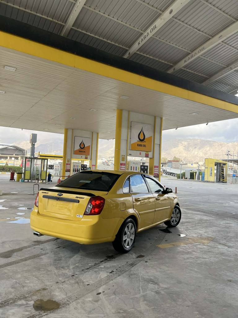 ئۆپترا مۆدیل ٢٠١٢ 
ڕه قه م و سه نه ونی جنوب
سوکان ڤۆلیۆم 
جامو ئاوێنە کارەبا ئاوێنە هیتەر بێ مەسرەف بێ تەقەو ڕەقە هایدرۆلیکی گێڕو مەکینەی تازە گۆڕاوە چوار تایه ی تازه ییه 
پێش و دوای تازه داگیراوه 
سه یاره که تا بلی بی مه سره ف و بی کێشه یه زۆر جوان و پاکه

***********
*********** حلبجة, السليمانية
