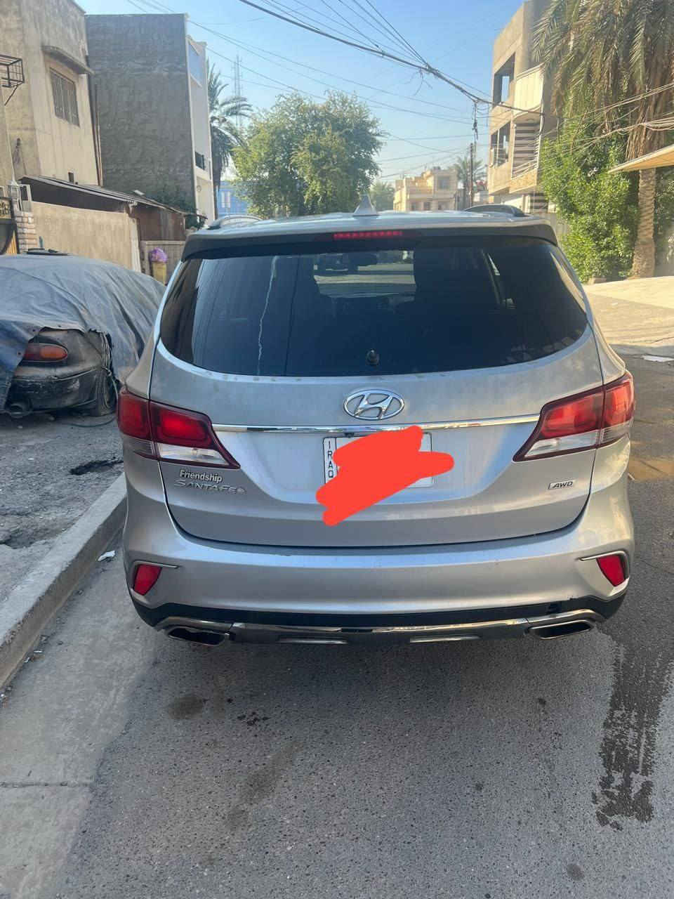 سنتافيا كراند 2017 امريكي
ستة سلندر 
رقم بغداد
معروفه مواصفاتها تحكم مقاعد كهرباء 
كشنات تدفئة 
سبعة راكب 
كير جديد 
منزل صورة الحادث 
***********
