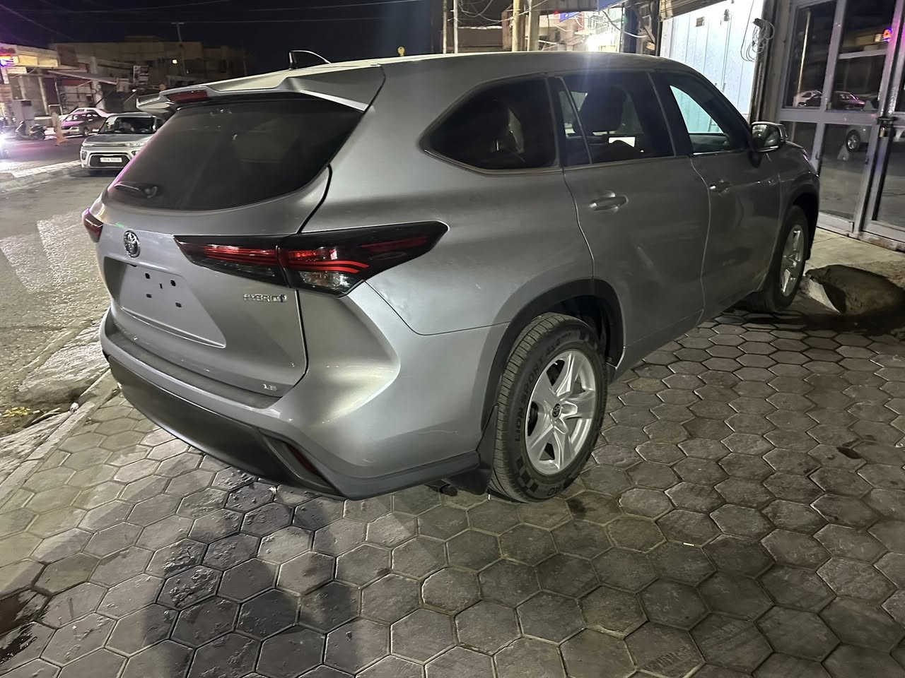 تويوتا هايلندر 2024  هايبو د سلفري مكينه 2500 تيربو تبديل جاملغ ايمن الشواصي والغود مكفوله الايرباكات سليمه الضرر كما موضح في الصور غير مرقمه تترقم اين ما 
ماشيه 16500 
يحب المشتري مجاني السعر 310 ورقه
ترقم عله الدوله مجاني الترقيم اي محافظه 
الاتصال على ابو ايمن ***********
