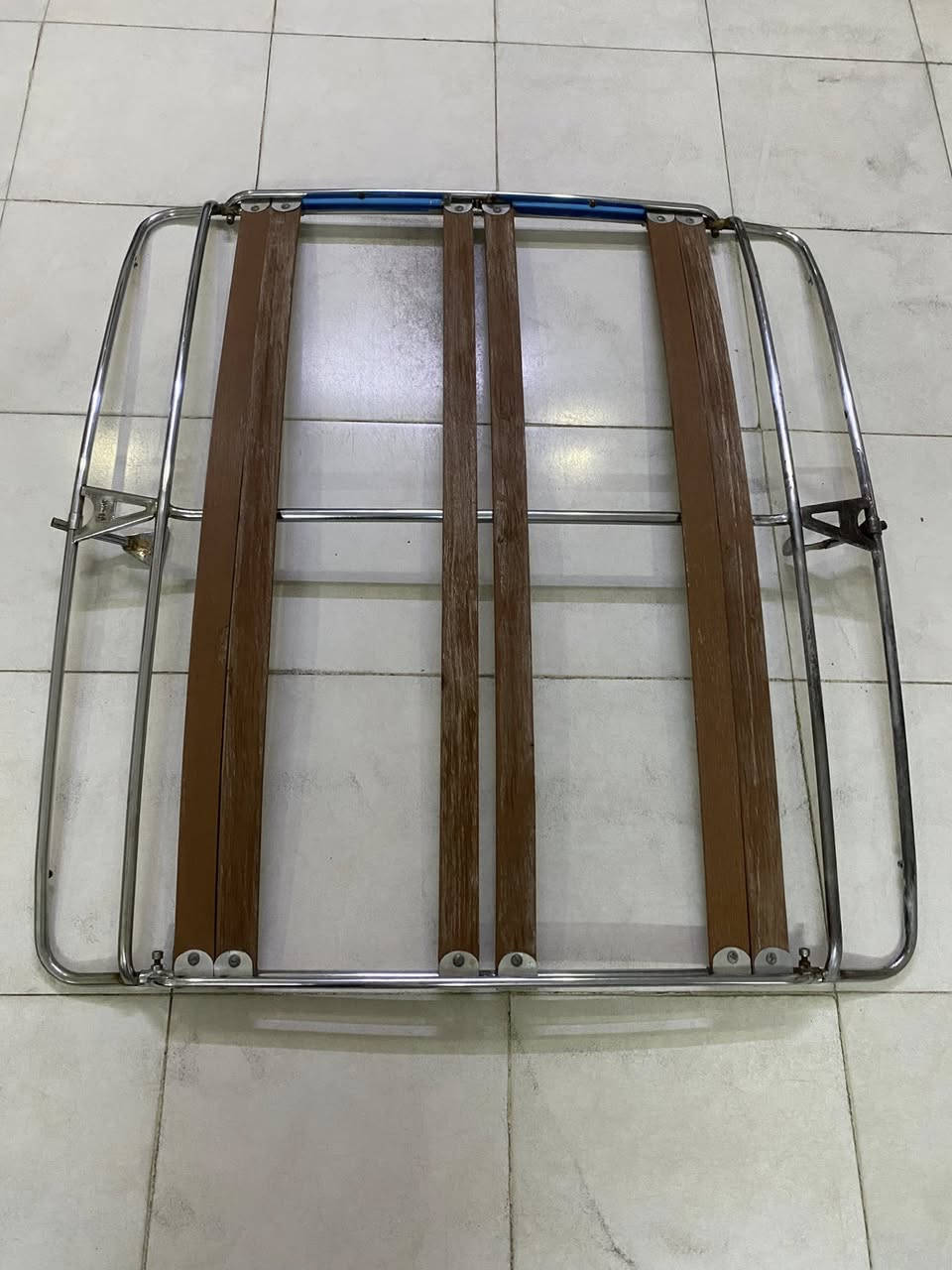 السلام عليكم سيبايه ابو عمار ترهم النترا فورتي بيها زنجار قليل  وغراضها كامله نقص برغي ماكو رايده ١٢٥ الف وبيها مجال قليل مكاني بغداد ***********
