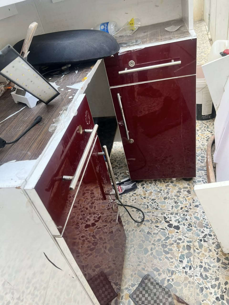 ميز كاشير تفصال تكمه فول قياس ١٢٠ 
ب85الف


**إذا كنت صاحب هذا الإعلان وتريد حذفه لأي سبب، رجاءا أرسل رسالة إلى الدعم الفني**