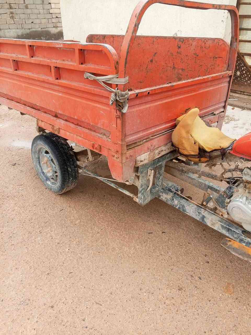 سلام عليكم ستوته للبيع رقم ابيض وسنويه الستوته شادلهه محرك جديد اكسن جديد المكان البصر ابوالخصيب ***********السعرمليون300وبيهه مجاب
