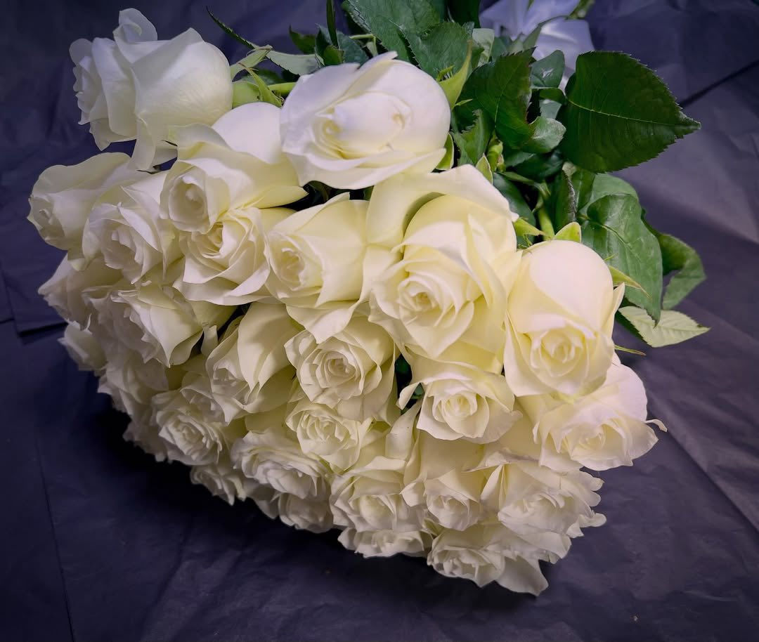 خليك مميز واهدي من تحب اجمل بوكيهات الورد الطبيعي🌹 ♥️ 
متوفر دفع  ماستر او رصيد اسياعنوان  ميسان/قطاع 28شارع السوك مجاور مجمع محمد الموسوي يوجد لديناخدمه توصيل 🚕 رقم الهاتف طلب السريع ***********
