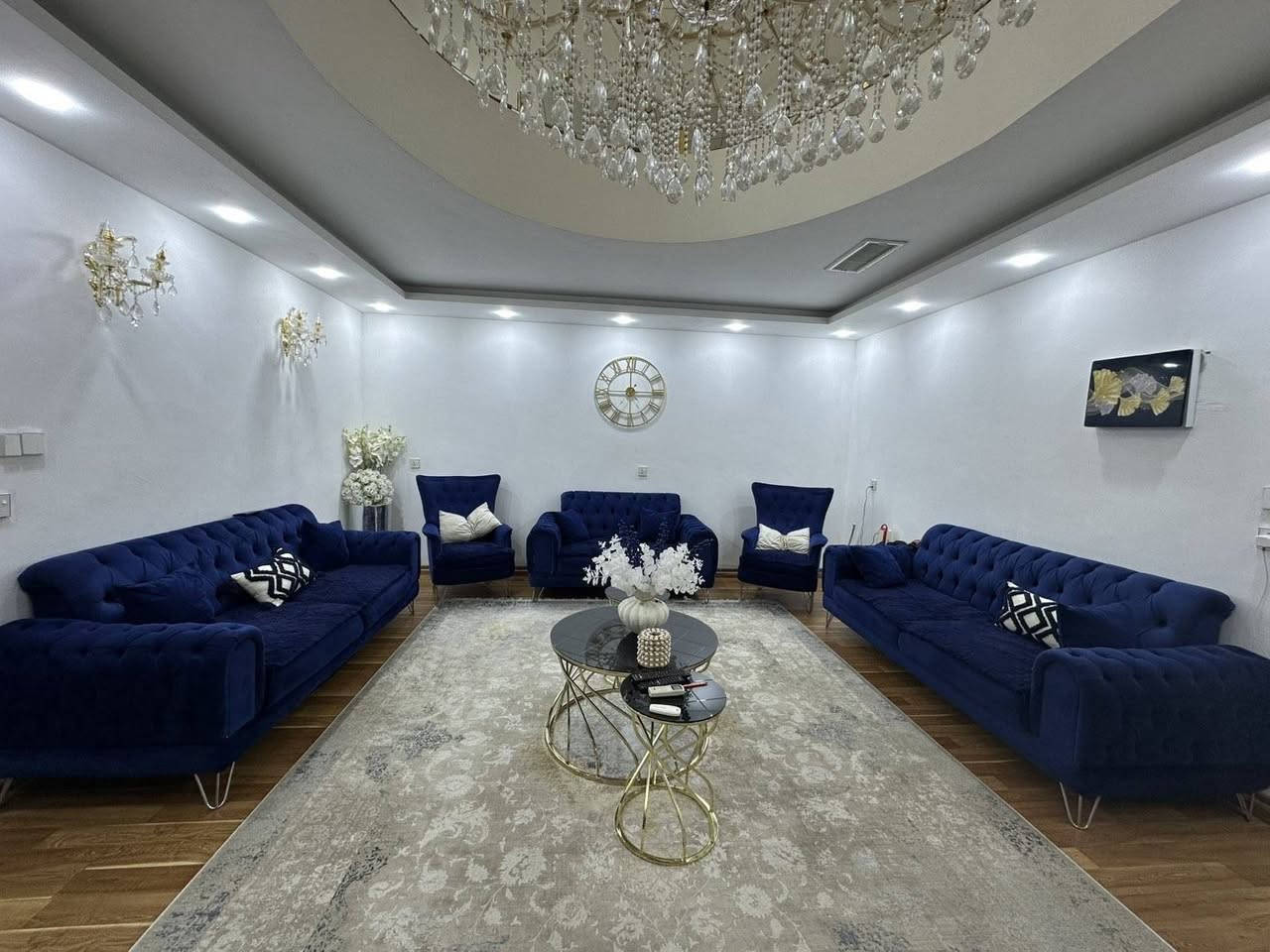 من رخصت لادمن تخم لبيع لشراي يتفضل ***********  نضافه 90%
