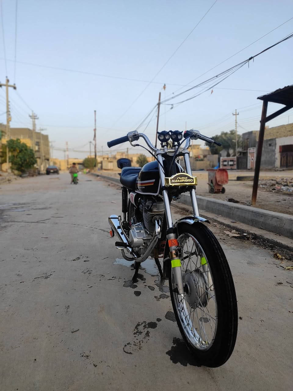 سلام عليكم دراجه للبيع نصبتهه كلش حلوه مفتوحه بس بوشه وبستم كهرباياتهه ككلهه شغاله  والسعر 550 وبيهه مجال مكان غراغ والتسفسار *********** بي واتساب 👋🏻🌷
